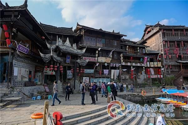 有师傅带玩剑网三是怎样的体验？游戏画面